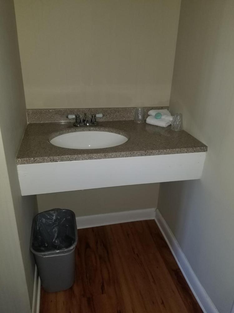 Deluxe Queen Room - Non-Smoking  interior